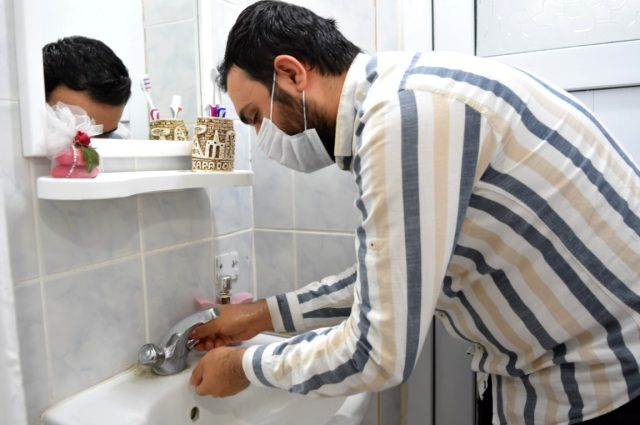“Bana bir şey olmaz” dedi, koronavirüs oldu.